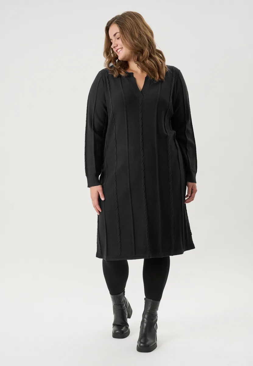 Adia - Kjole - Adregitza - Black - Xl/54-56