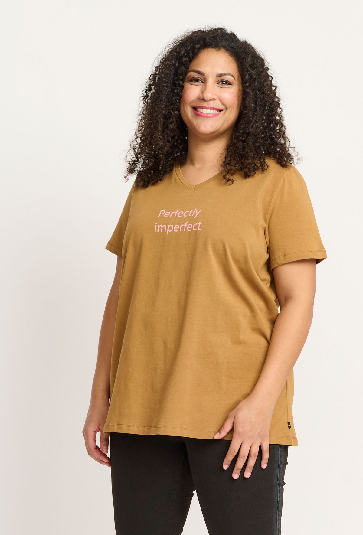 Adia - T-shirt - Admaren - Bronze Brown - M/46-48