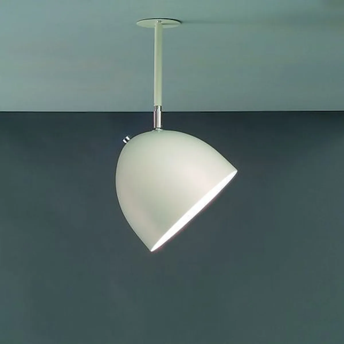 Bissen loftlampe ABC lys