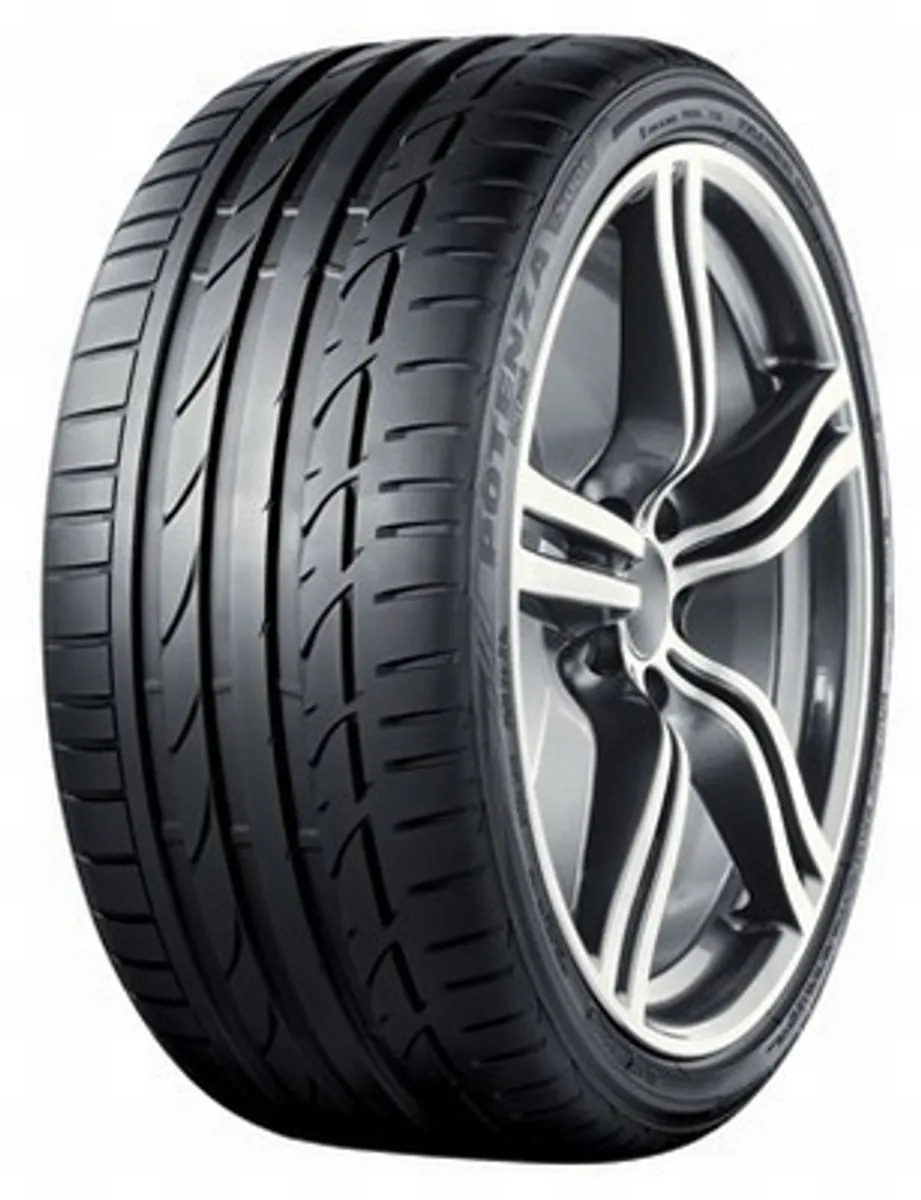 Bridgestone S001* RFT 245/35R18