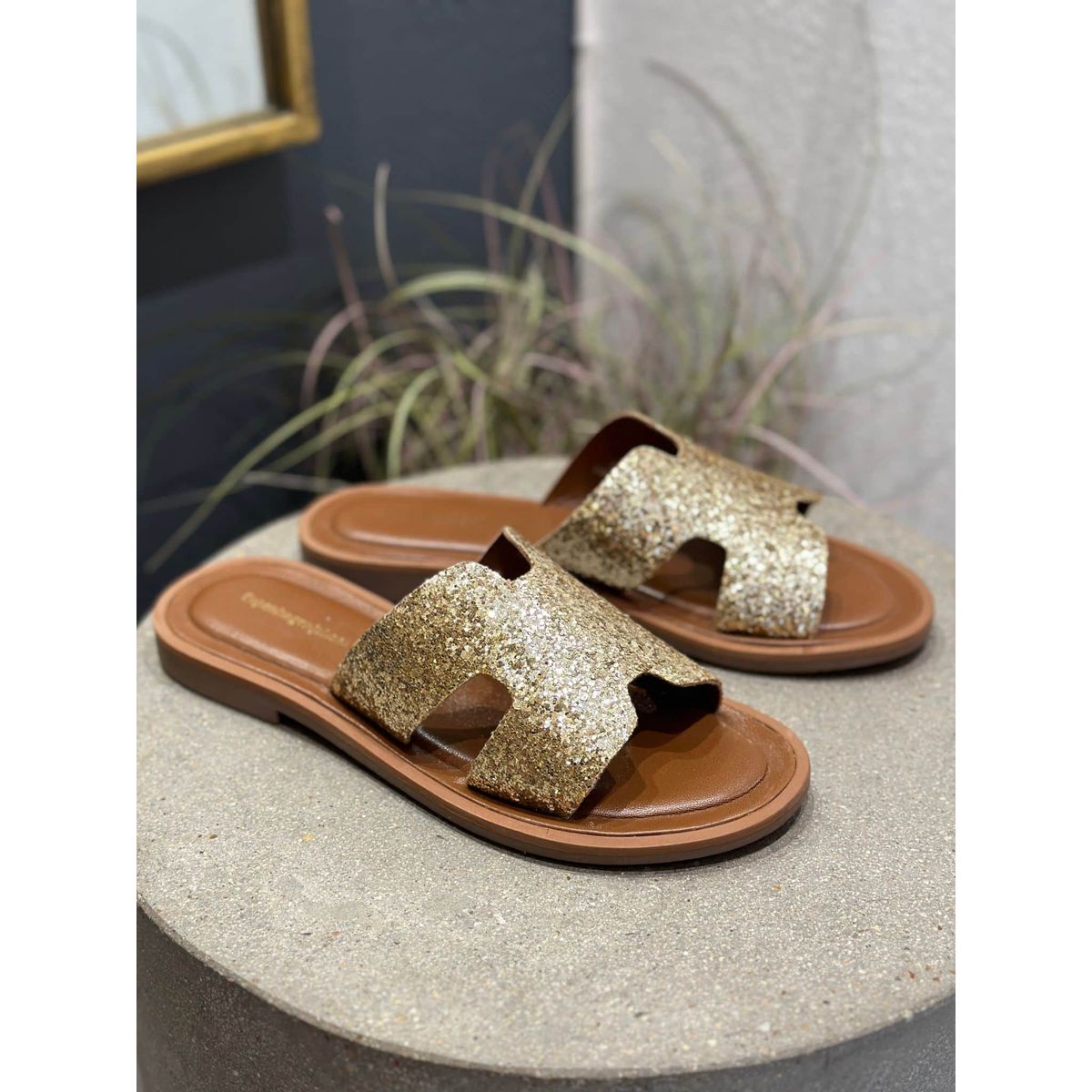 Copenhagen Shoes Ivy-Gold sandal 40