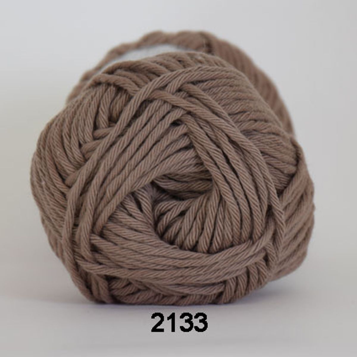 Cotton 8/8, brun, 50 g, nr. 2133