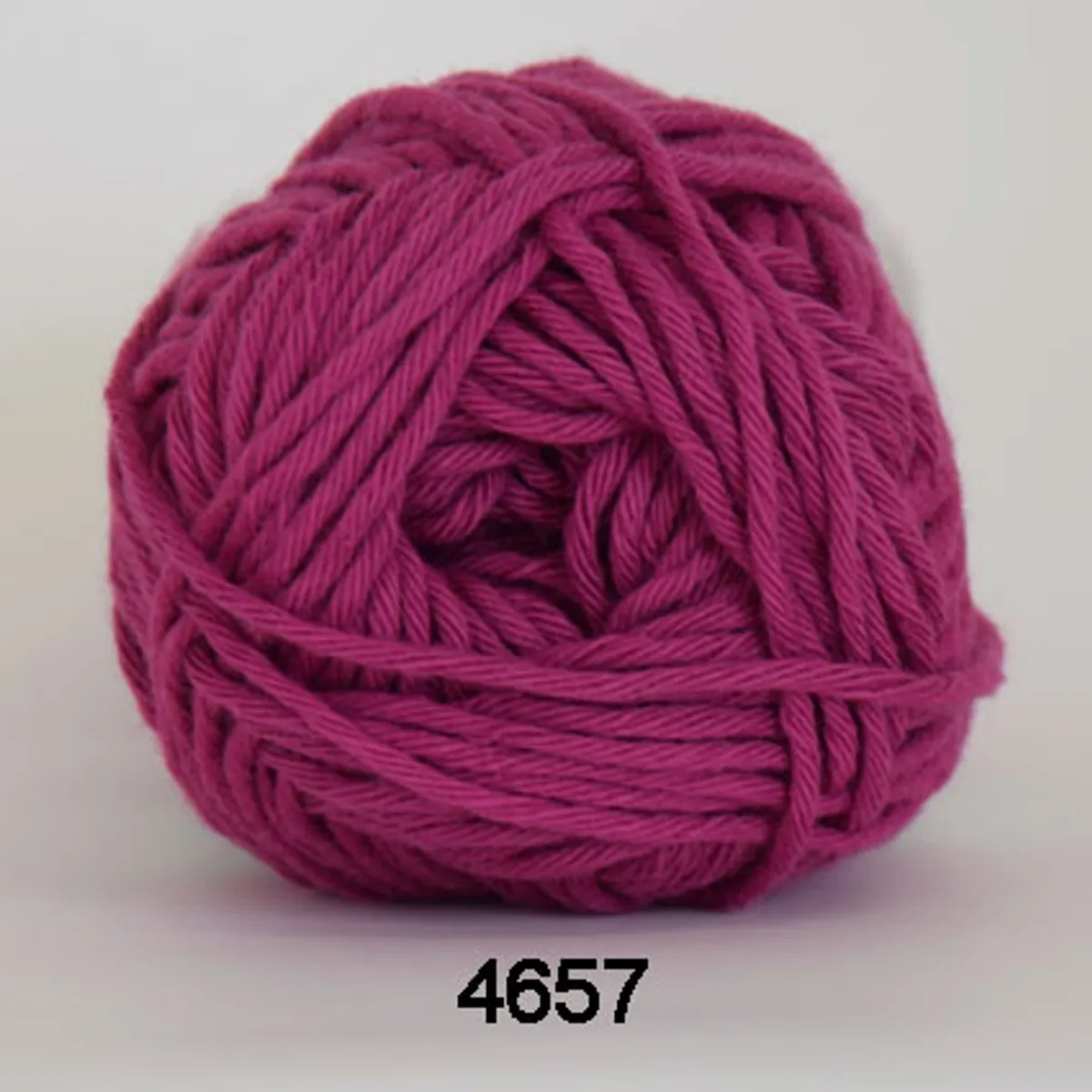 Cotton 8/8, fuchsia, 50 g, nr. 4657