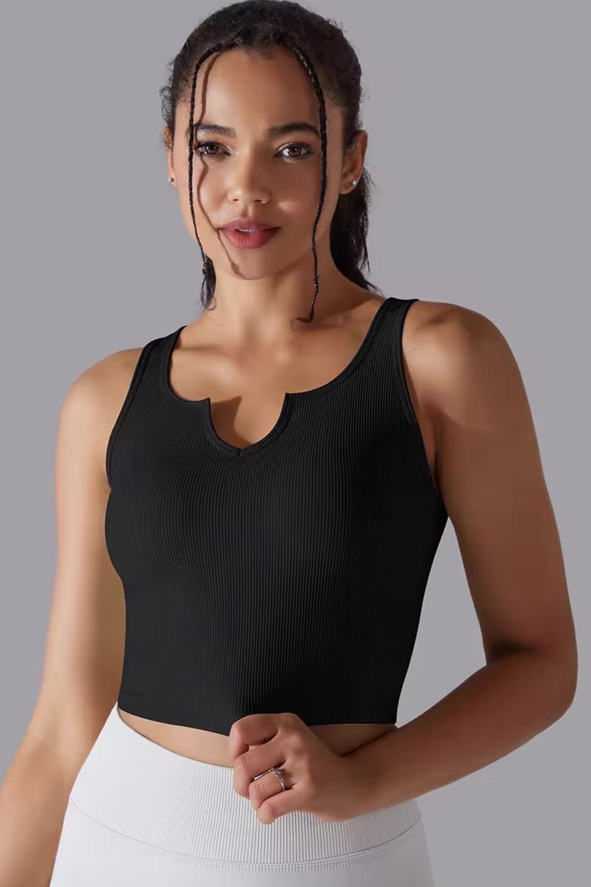 Crop top v-hals / Indbyggede puder Black - Large / Black