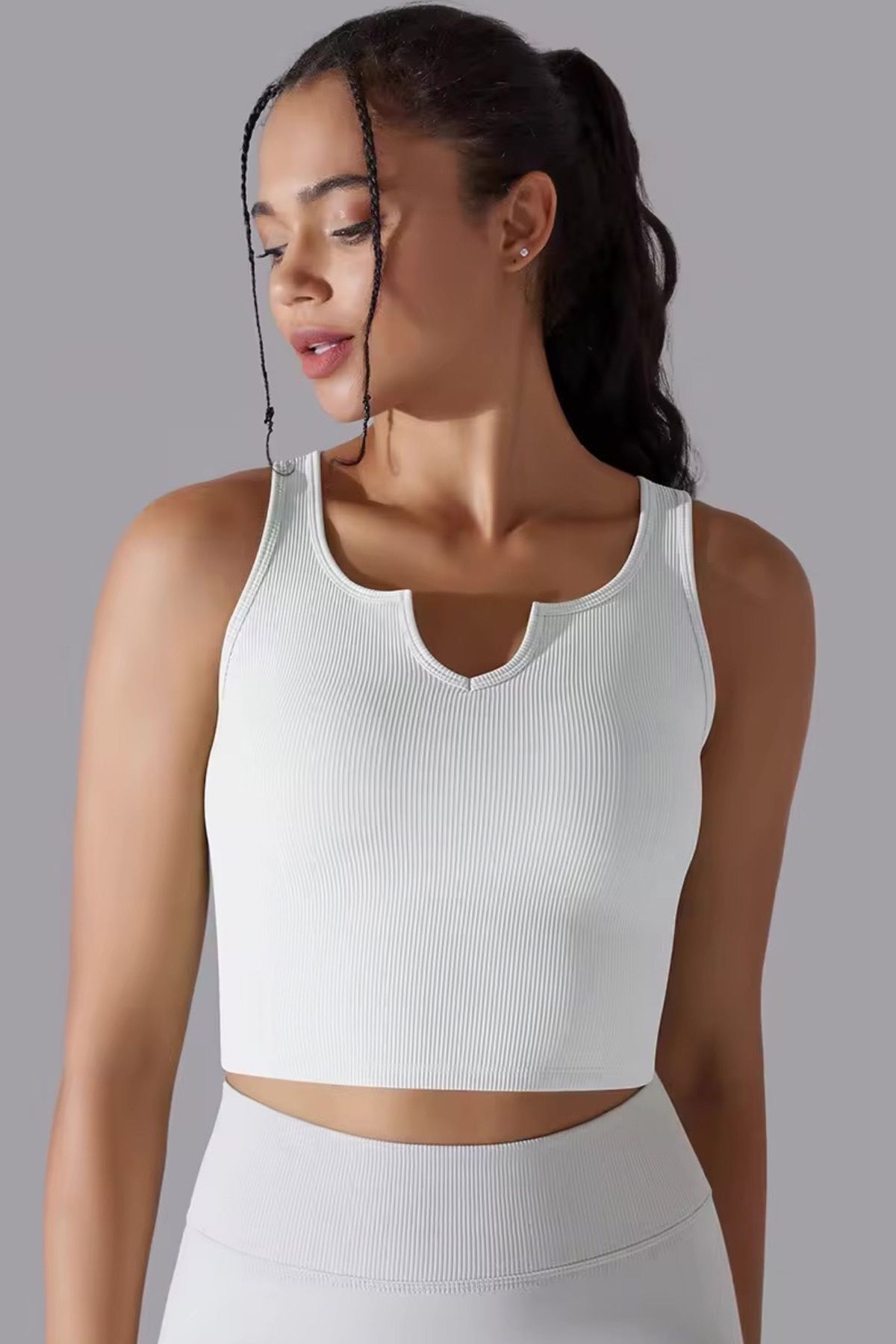 Crop top v-hals / Indbyggede puder White - Large / White