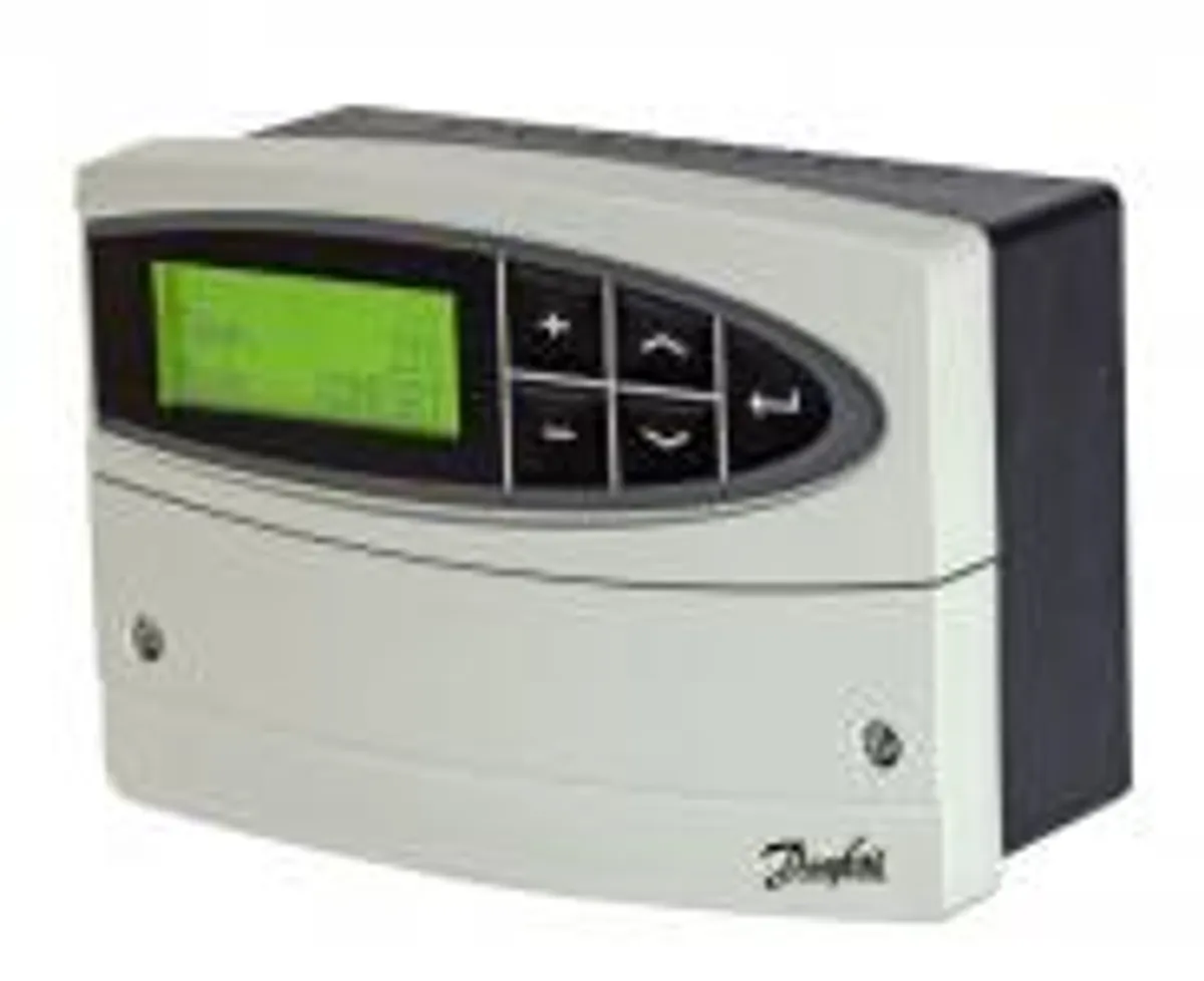 Danfoss ECL comfort 110 regulator 230 VAC, med timer program