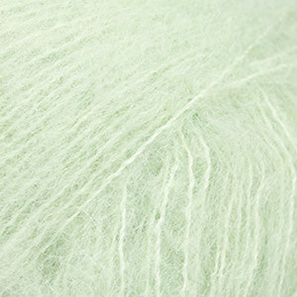 Drops Brushed Alpaca Silk - Pistachio - 33