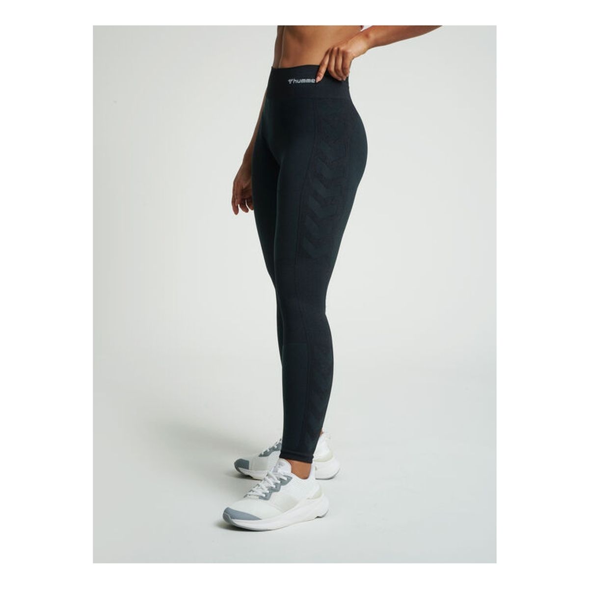 Hummel Clea Seamless Mid Waist Tights i sort til kvinder