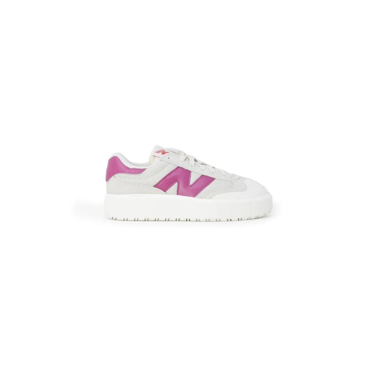 New Balance Pink Leather Sneakers