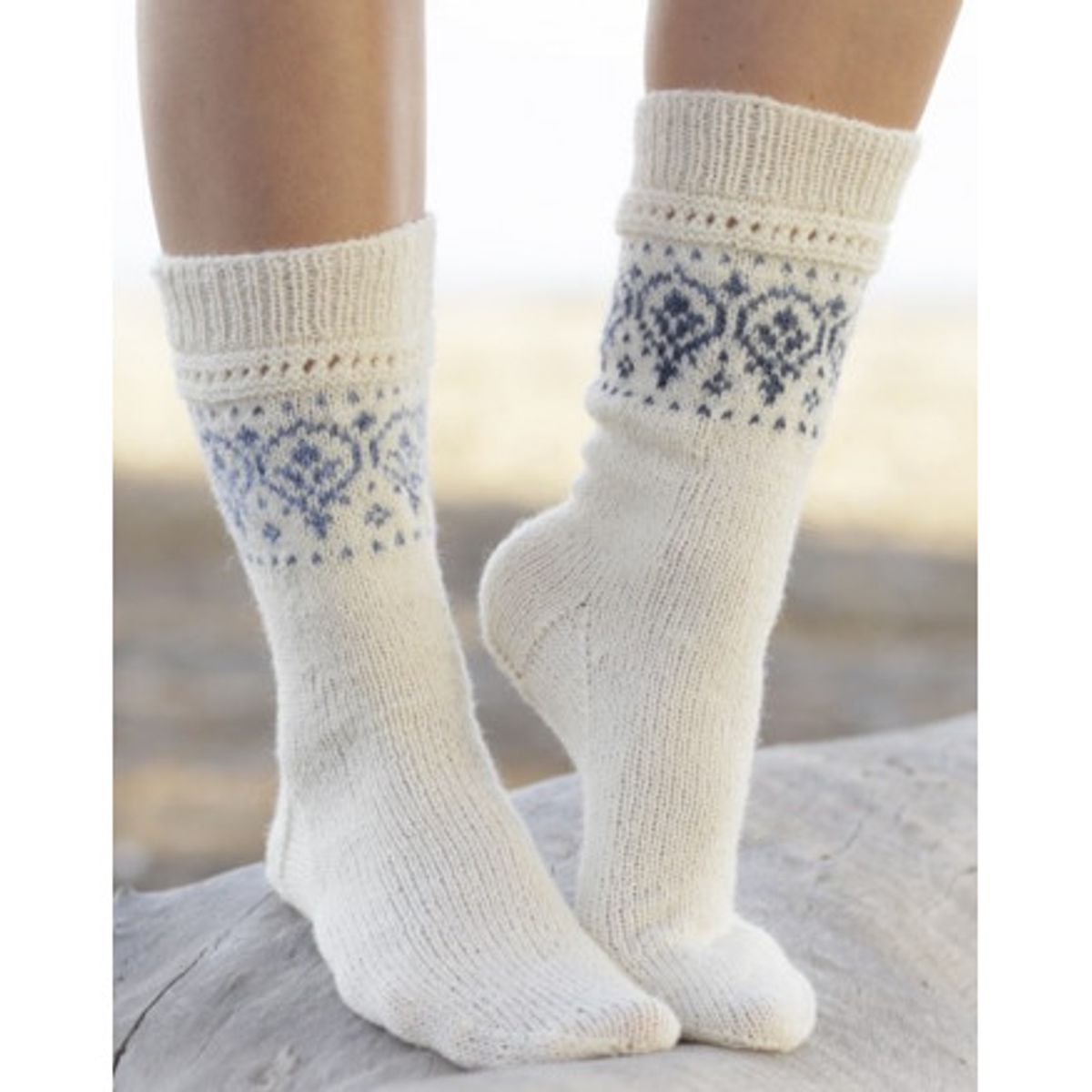 Nordic Summer Socks by DROPS Design - Sokker Strikkeopskrift str. 35/3 - 38/40