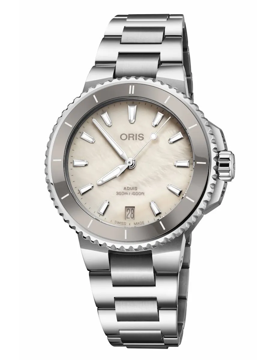 Oris Aquis Date creme perlemor med lænke 36,5mm