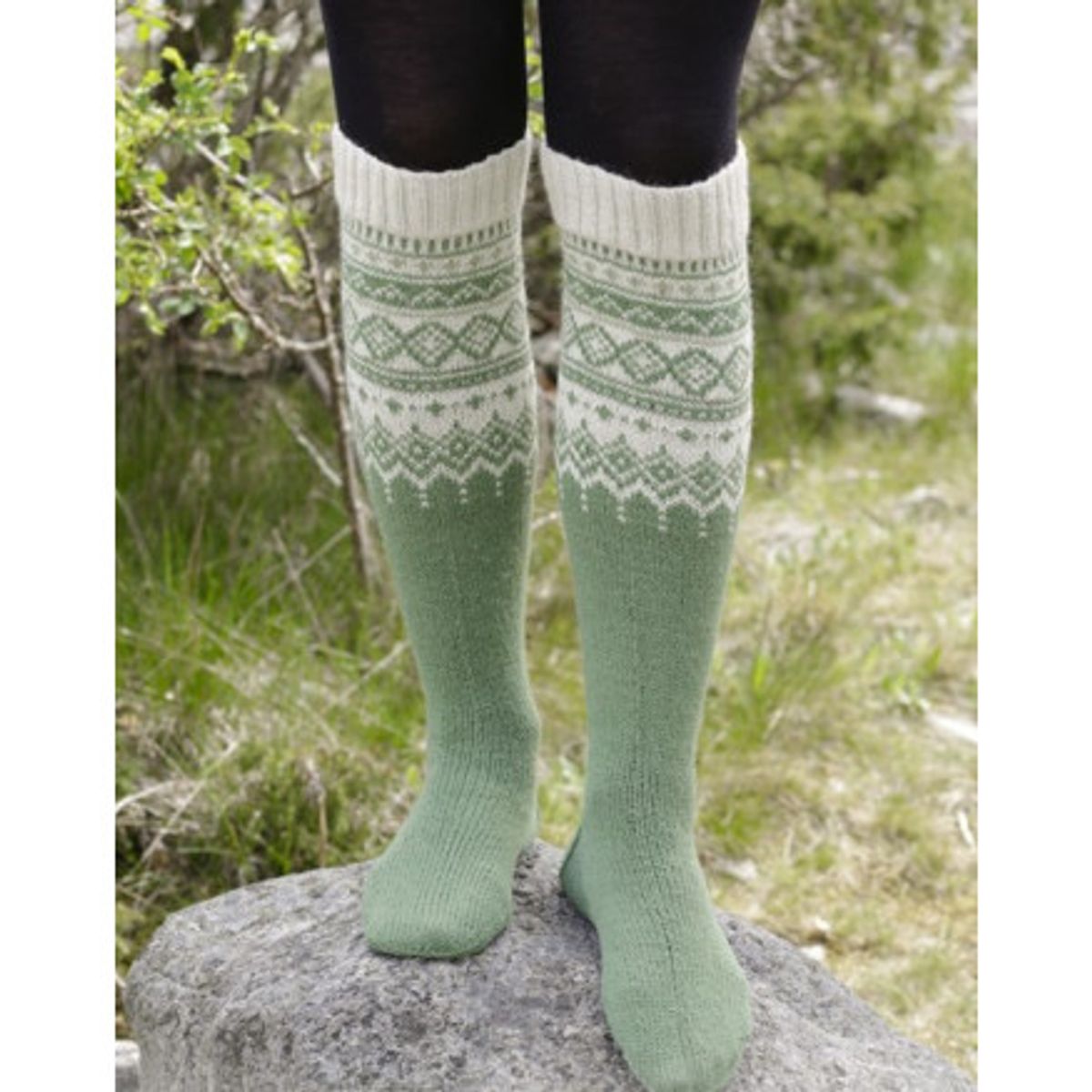 Perles du Nord Socks by DROPS Design - Sokker Strikkeopskrift str. 35/ - 38/40