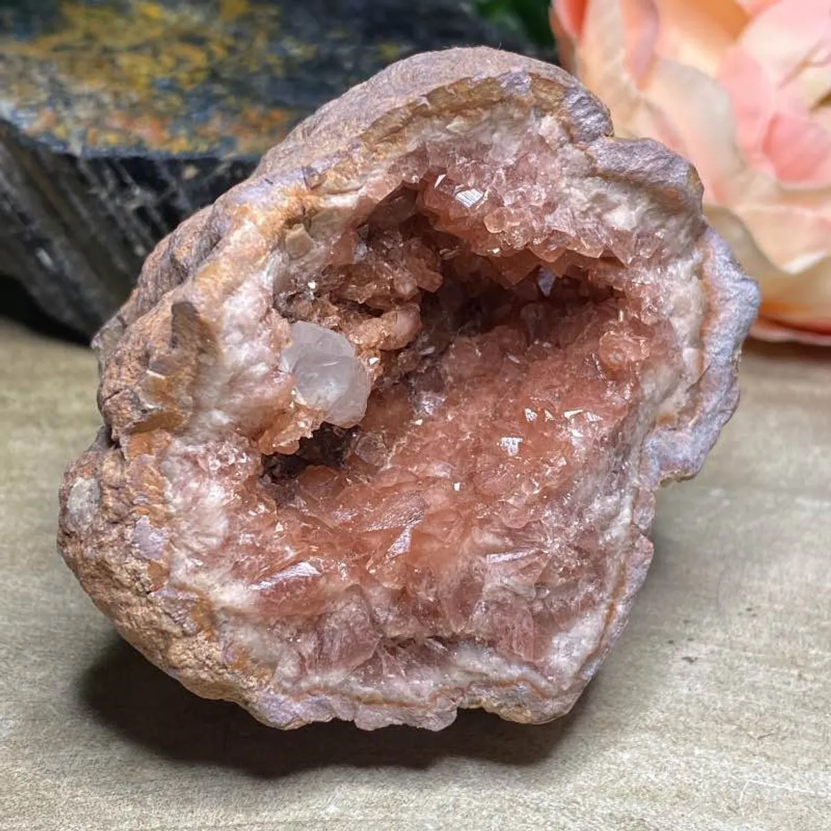 Pink ametyst geode