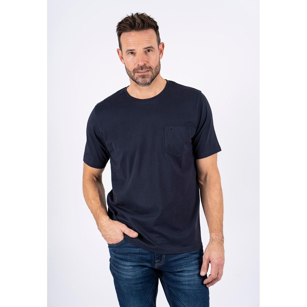 Pre End - Jack ensfarvet tee med brystlomme i navy