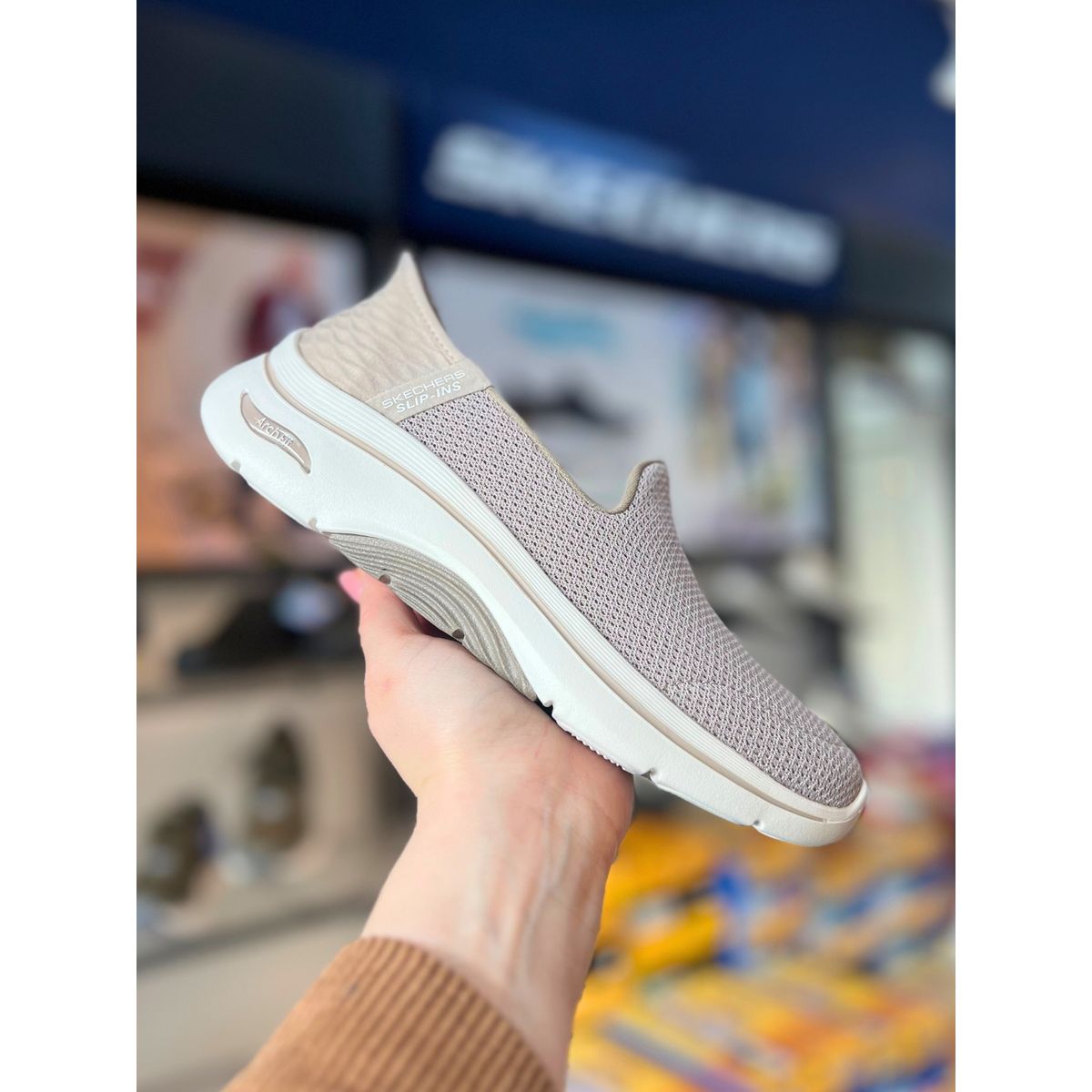 SKECHERS, Dame, Slip-ins: GO WALK Arch Fit 2.0 - Delara -Taupe 38