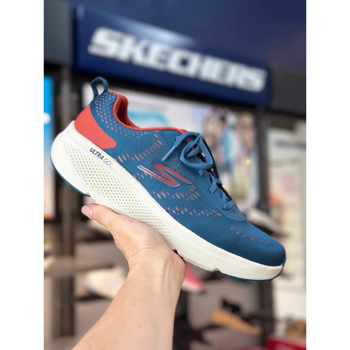 SKECHERS- GO RUN Elevate - Sneakers -Blue/Orange 42