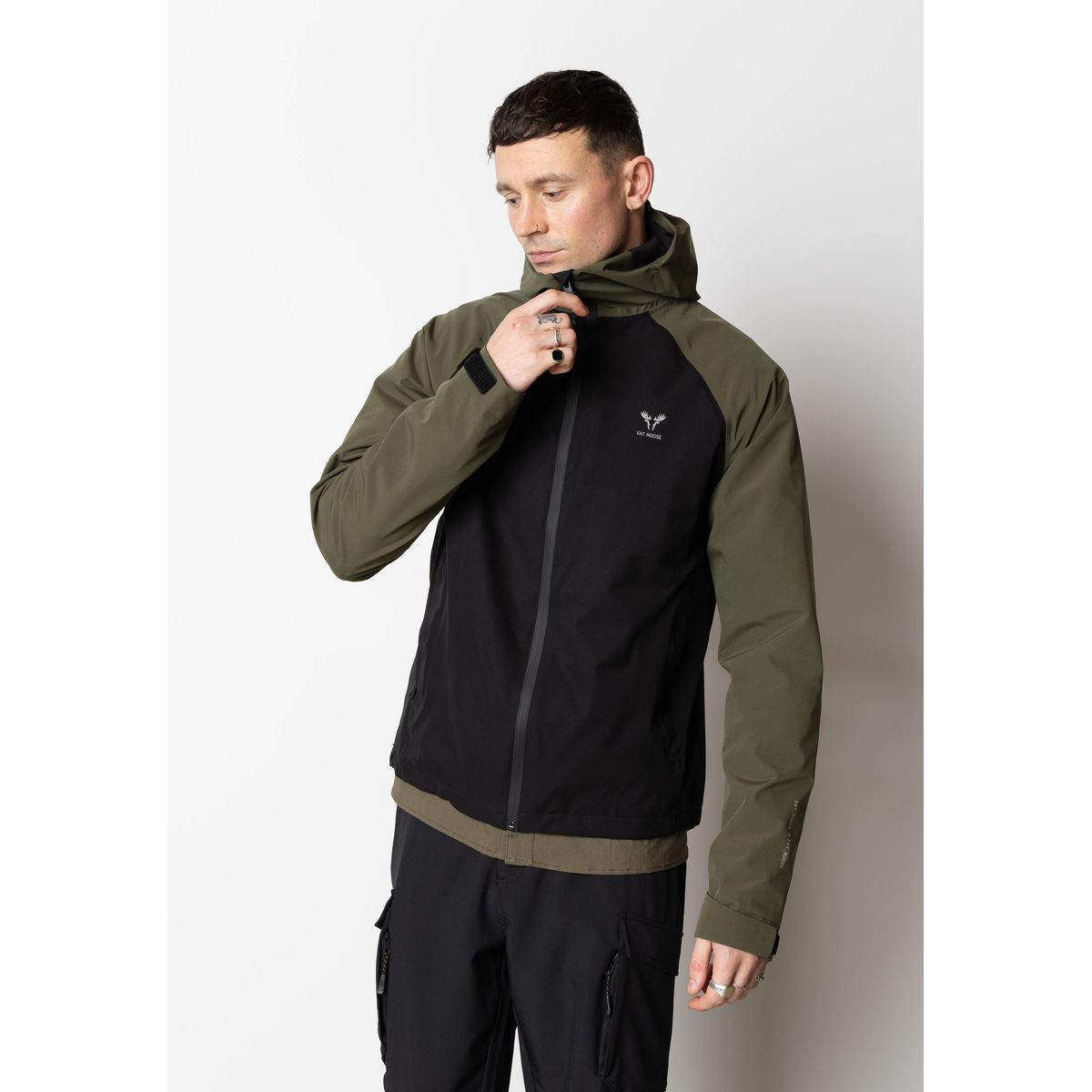 SKY SHELL JACKET - 2 COLOR - Army / Black