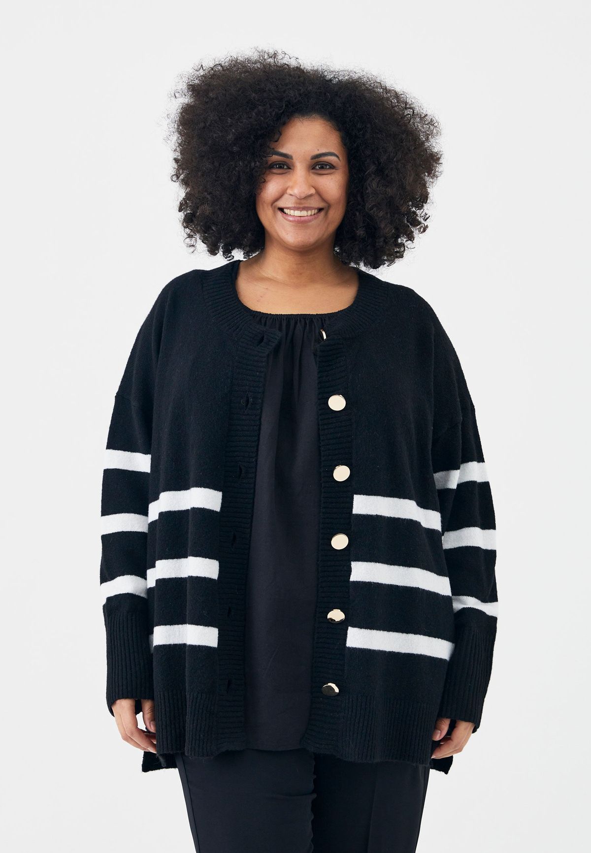 Adia - Cardigan - Addamilio - Black - M/46-48