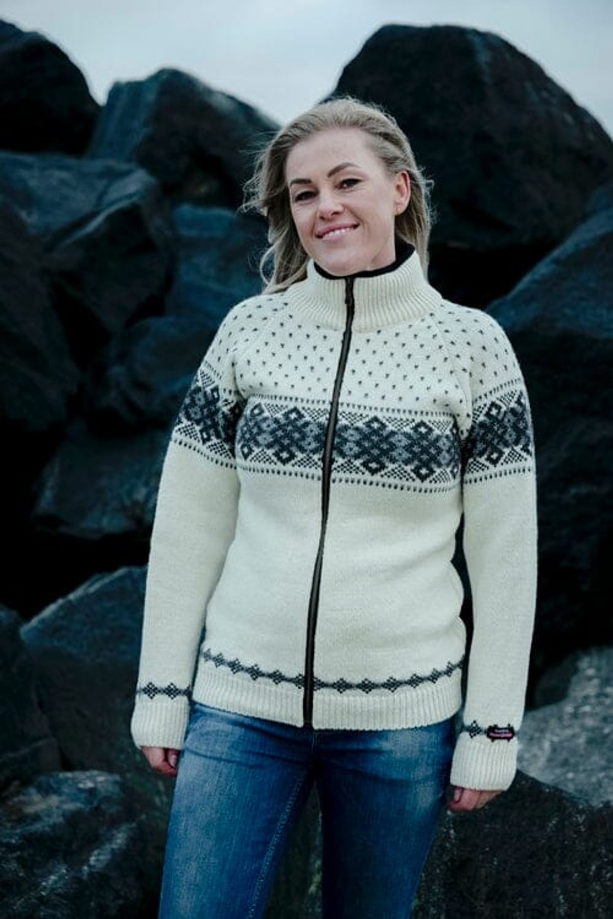 Charm - Ulden Strik Cardigan Fra Norge I 100% Ren Ny Uld