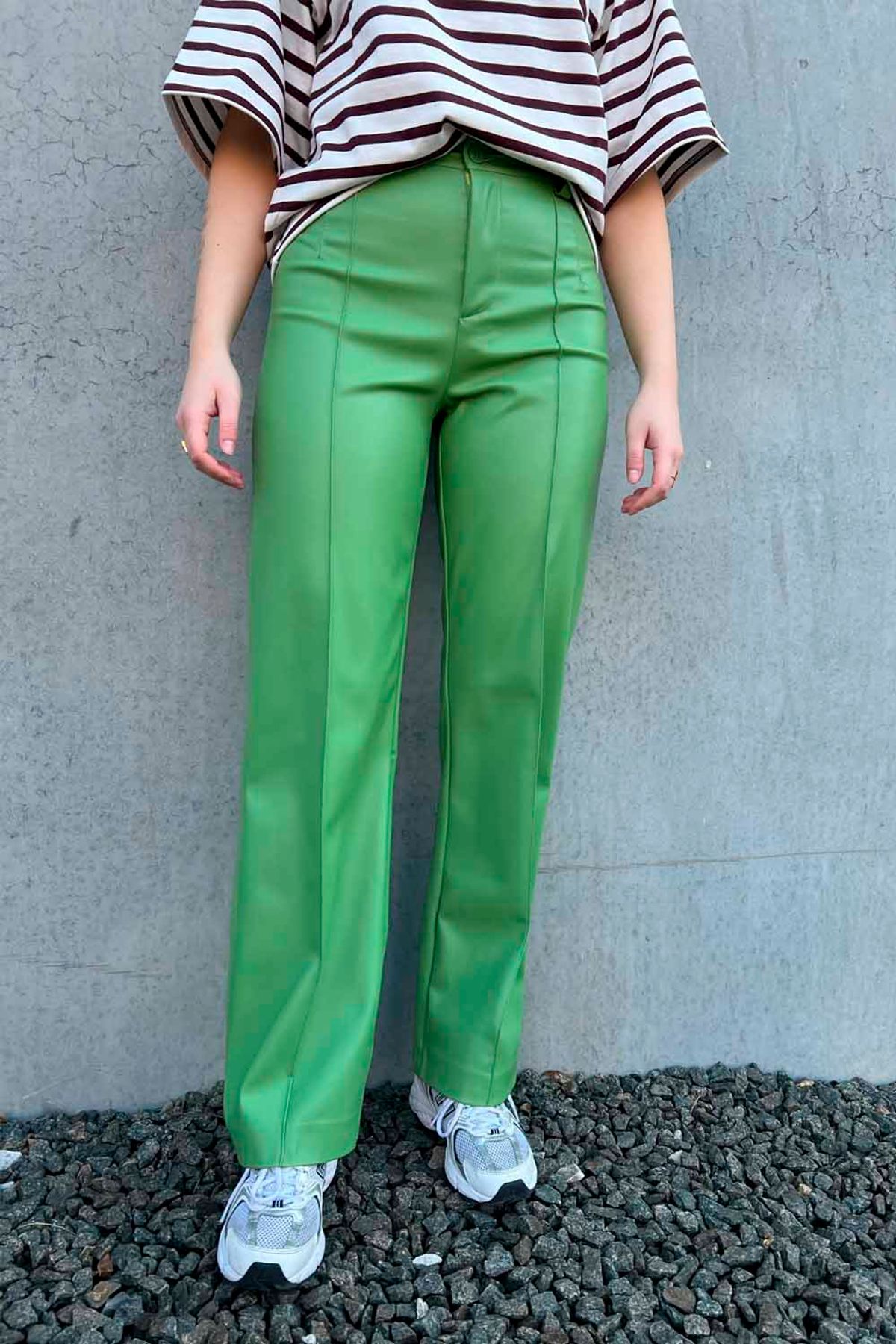 NoraIR Faux Leather Pants - Green - irréel - Grøn L