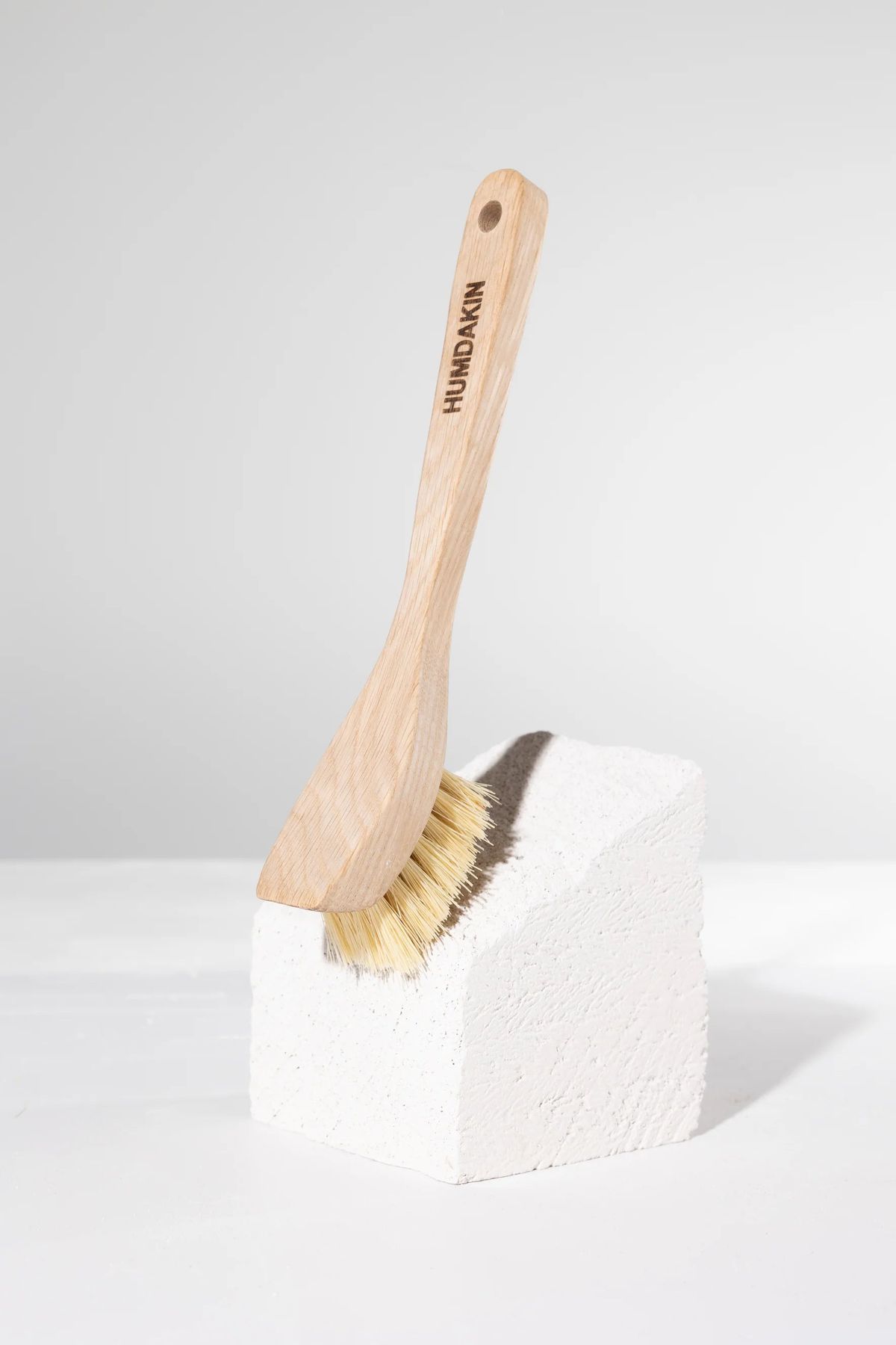 Oak Dish Brush - Tampico