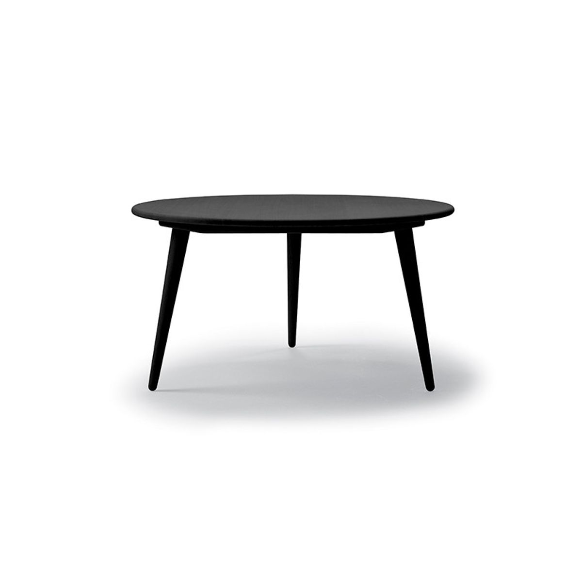 CH008 Sofabord fra Carl Hansen & Søn (Ø: 100 x H: 48 cm, Eg, Sæbe)