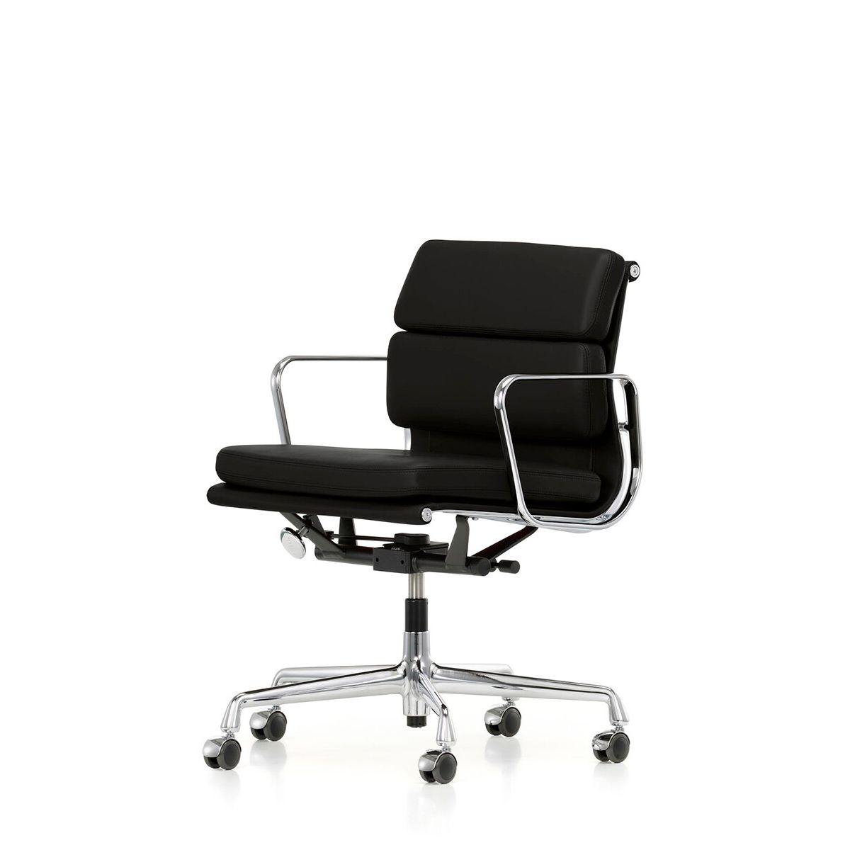 Soft Pad Chair EA 217 Kontorstol, sort læder fra Vitra