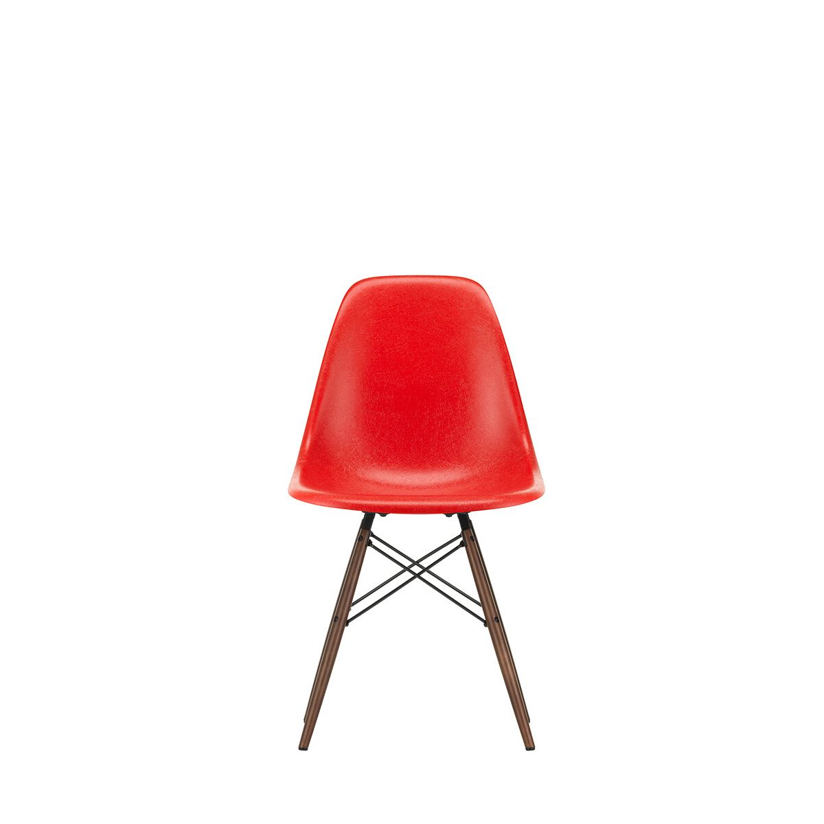 Eames Fiberglass Chair DSW, mørkbejdset ahorn fra Vitra (Eames Red)