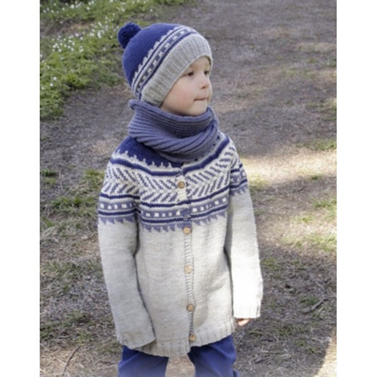 Little Adventure Jacket by DROPS Design - Jakke Strikkeopskrift str. 3 - 3/4 år