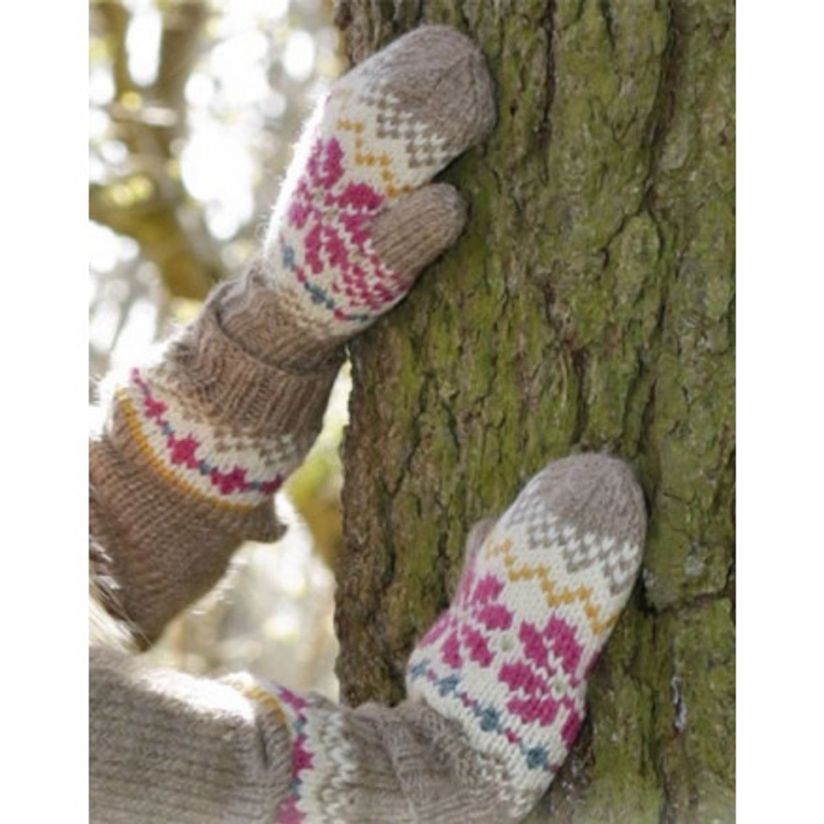 Prairie Fairy Mittens by DROPS Design - Vanter Strikkeopskrift str. 3/ - 3/5 år