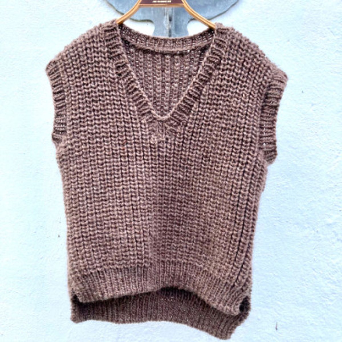 Annas Vest af Knit by Nees - Garnpakke til Annas Ves, Str. XS - XL - L-XL