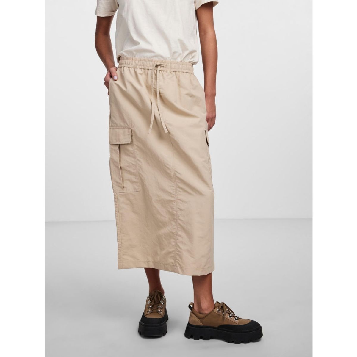 PCJILL CARGO HW MIDI SKIRT - White Pepper