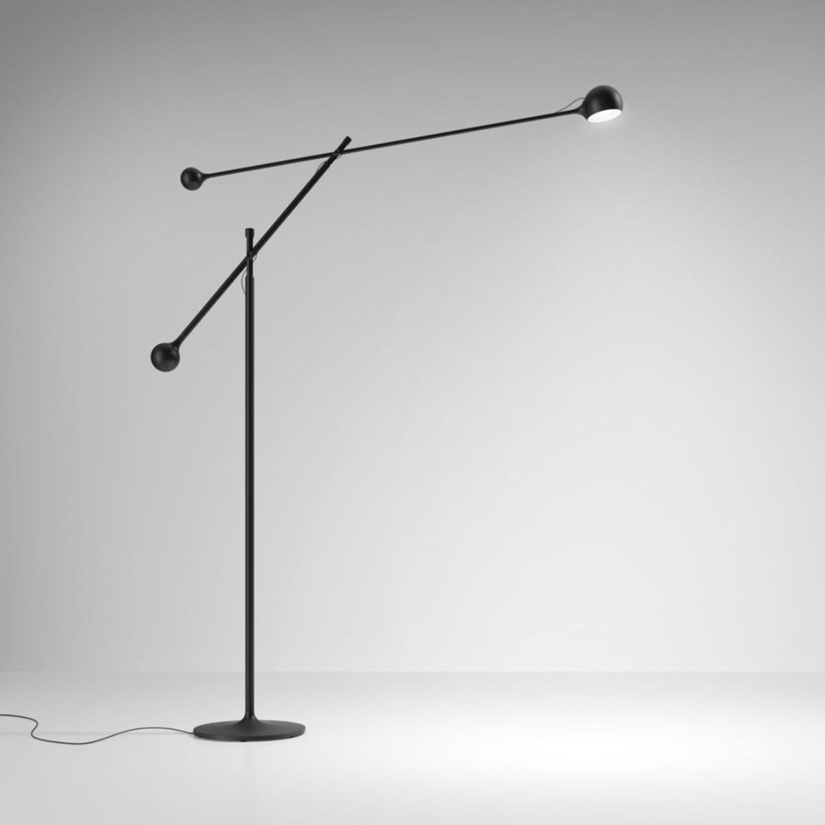 IXA Gulvlampe Antracit - Artemide