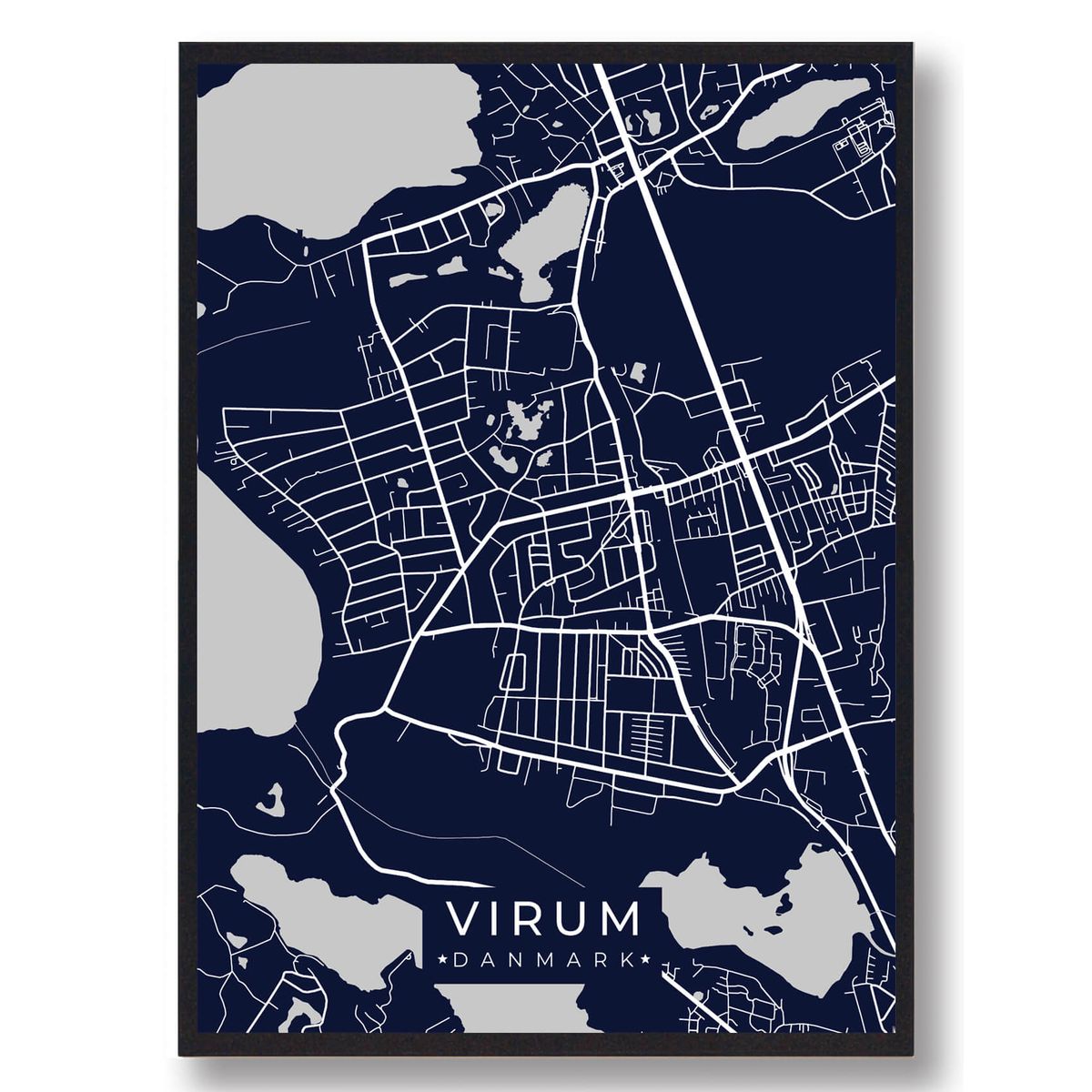 Virum byplakat - mørkeblå (Størrelse: L - 50x70cm (B2))